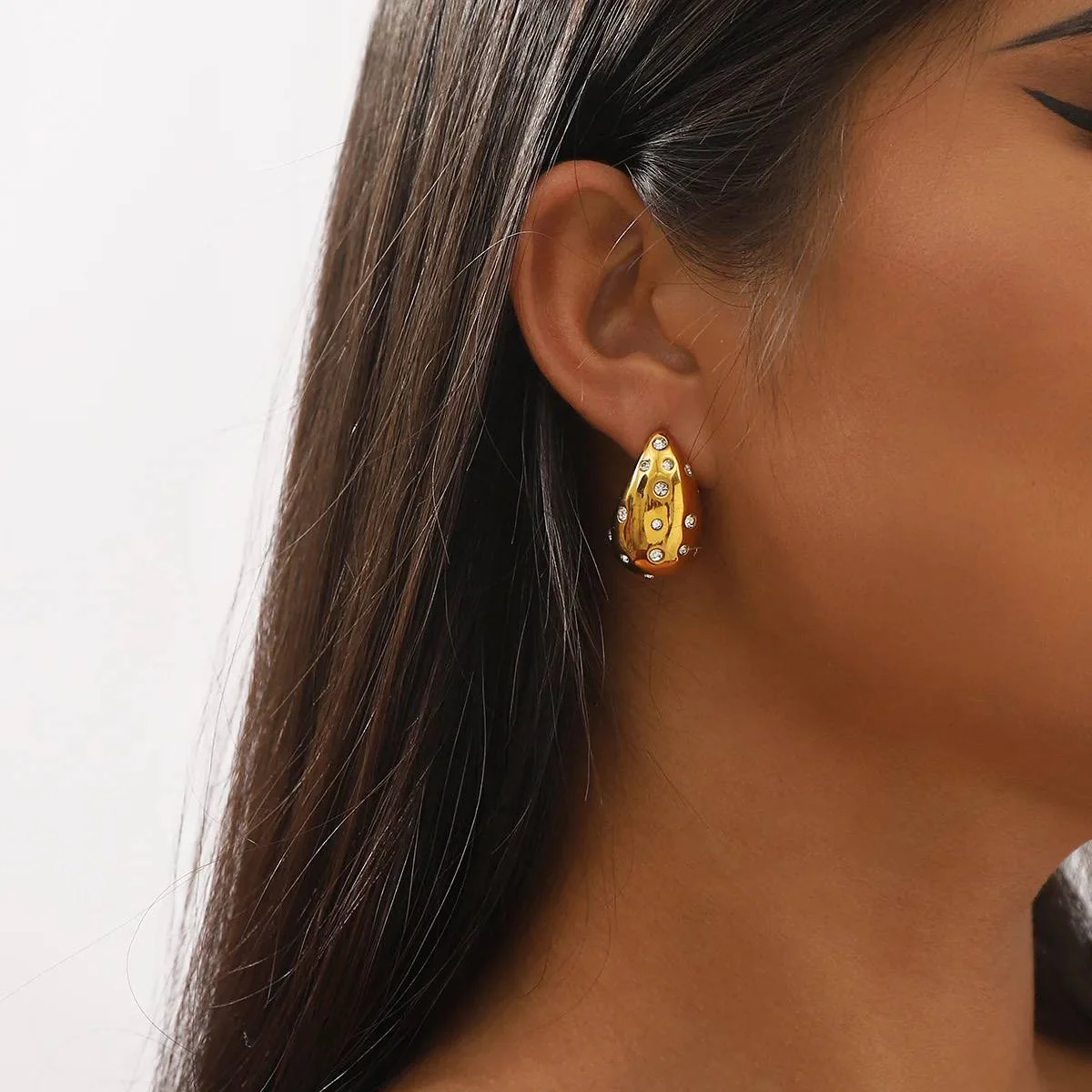 Tear drop Gold Earrings