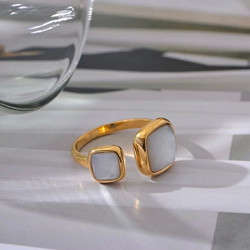 White Stone Square - 18K Gold Plated Ring