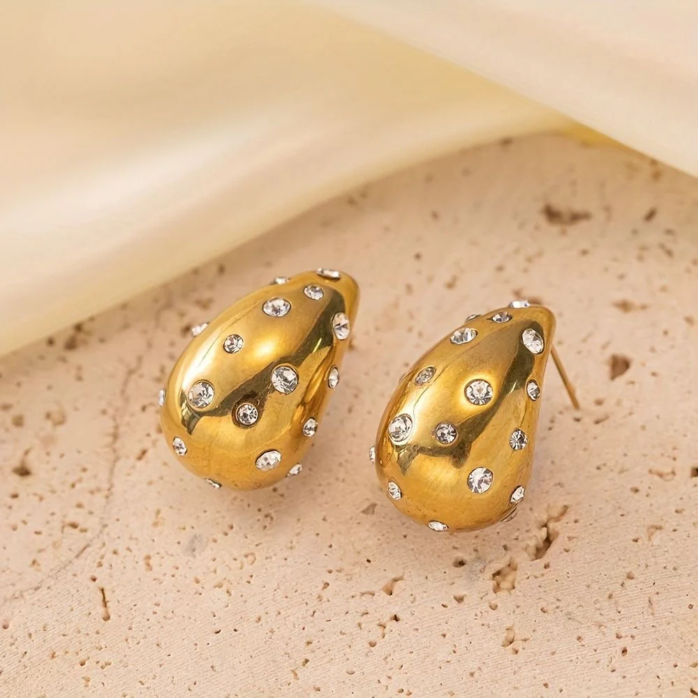 Tear drop Gold Earrings