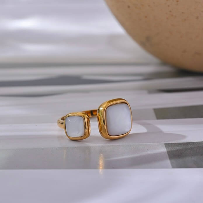 White Stone Square - 18K Gold Plated Ring