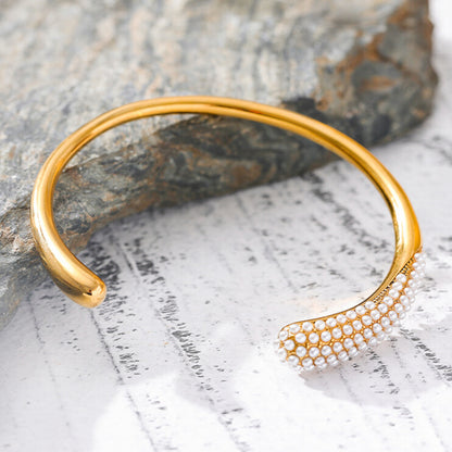 Elegant Pearl Cuff Bracelet - 18K Gold Plated