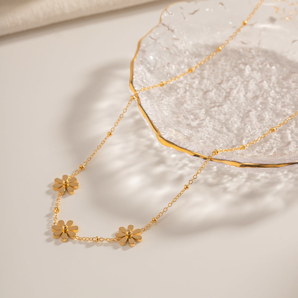 Dazzel Flower Necklace